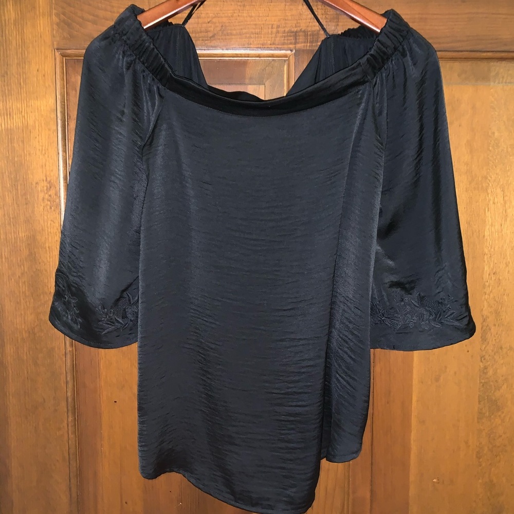 Jennifer Lopez Off the Shoulder Blouse